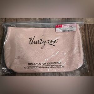 Studio Thirty-One Rose Blush Pebble Pink Clutch Bag. Body only